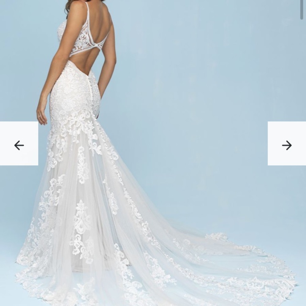 Wedding dress
